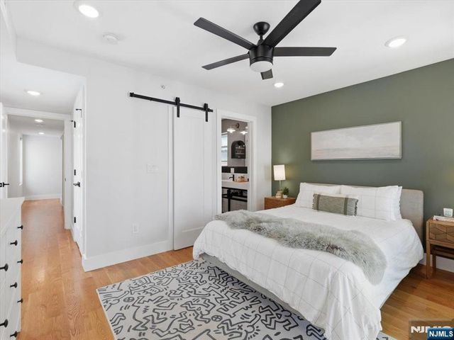 22 Lincoln Street 3, Jersey City, NJ 07307