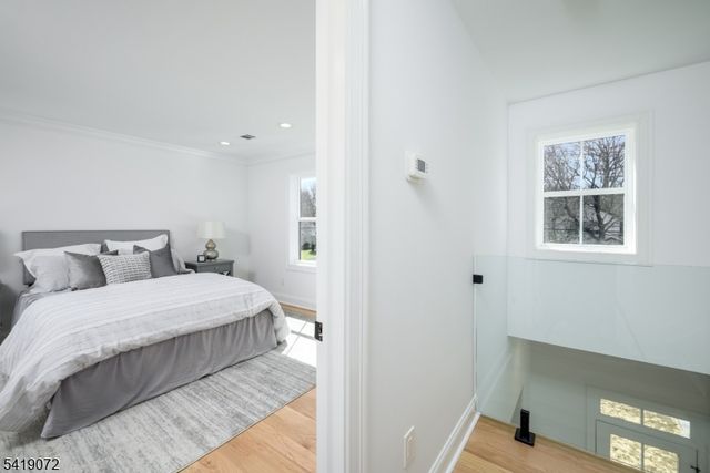 32 W Mcclellan Ave, Livingston Twp., NJ 07039