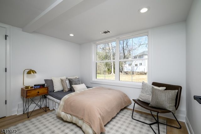 32 W Mcclellan Ave, Livingston Twp., NJ 07039