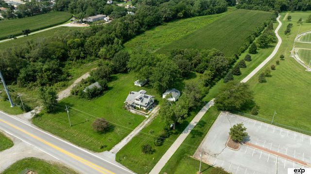 7606 S 66th Street, La Vista, NE 68128