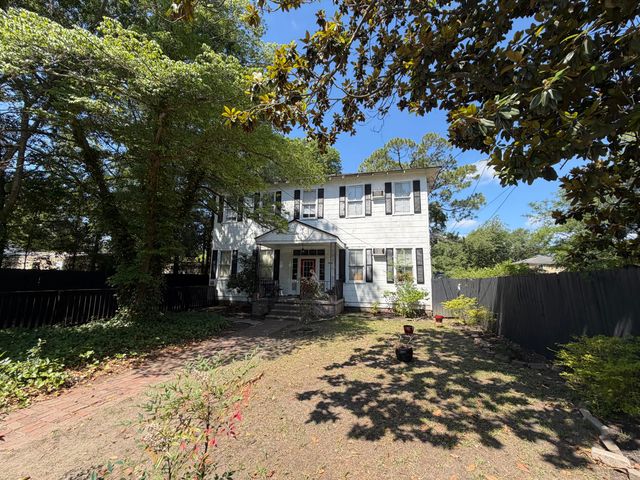 5603 Dobson Street, North Charleston, SC 29406