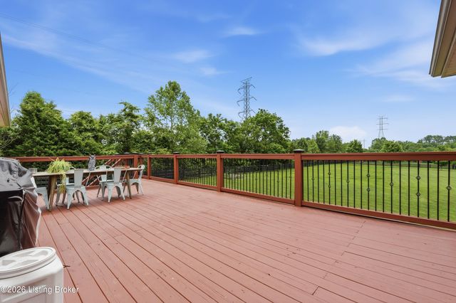 2500 Sycamore Run Pt, La Grange, KY 40031