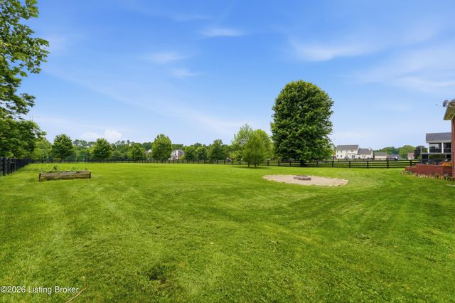 2500 Sycamore Run Pt, La Grange, KY 40031