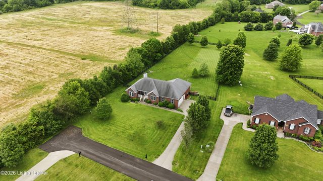 2500 Sycamore Run Pt, La Grange, KY 40031