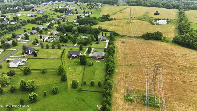 2500 Sycamore Run Pt, La Grange, KY 40031