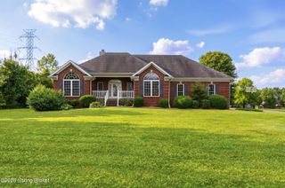 2500 Sycamore Run Pt, La Grange, KY 40031