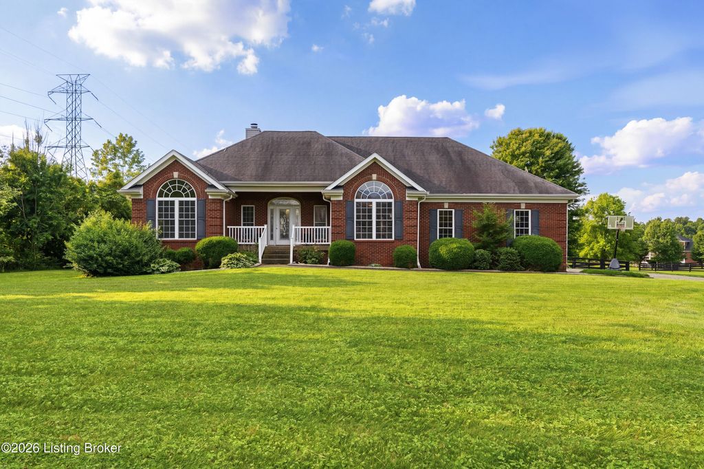 2500 Sycamore Run Pt, La Grange, KY 40031