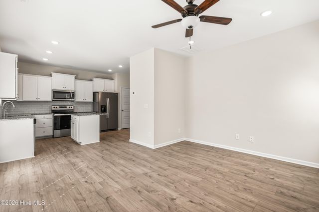 854 Springtooth Drive, Zebulon, NC 27597