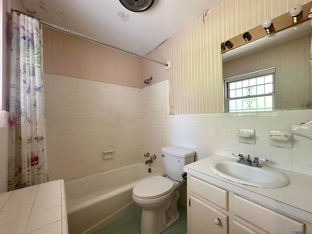 1867 Shawn Dr, Baton Rouge, LA 70806