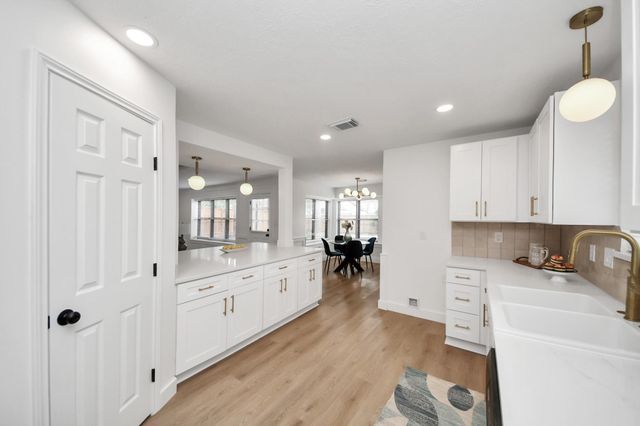 15406 Fawn Villa Drive, Houston, TX 77068