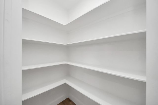 15406 Fawn Villa Drive, Houston, TX 77068