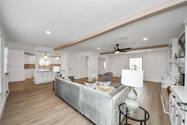 15406 Fawn Villa Drive, Houston, TX 77068