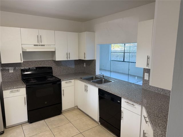 2388 Coral Springs Dr 2388, Coral Springs, FL 33065