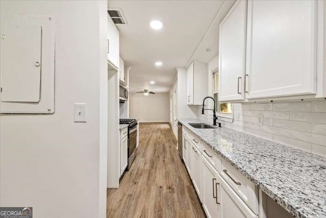 1348 Ridgewood Drive SW, Lilburn, GA 30047