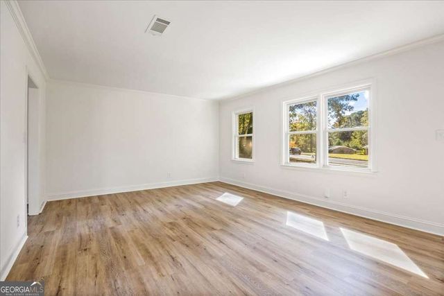 1348 Ridgewood Drive SW, Lilburn, GA 30047