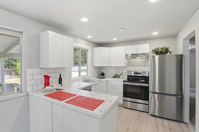 13709 E 30th Ave, Spokane Valley, WA 99216