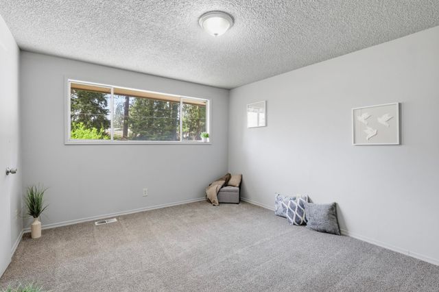 13709 E 30th Ave, Spokane Valley, WA 99216