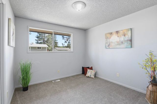 13709 E 30th Ave, Spokane Valley, WA 99216