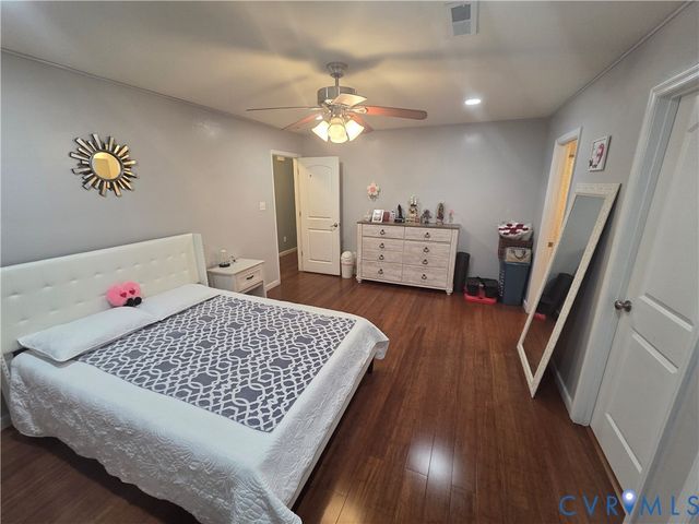 4504 Warwick Rd, Richmond, VA 23234