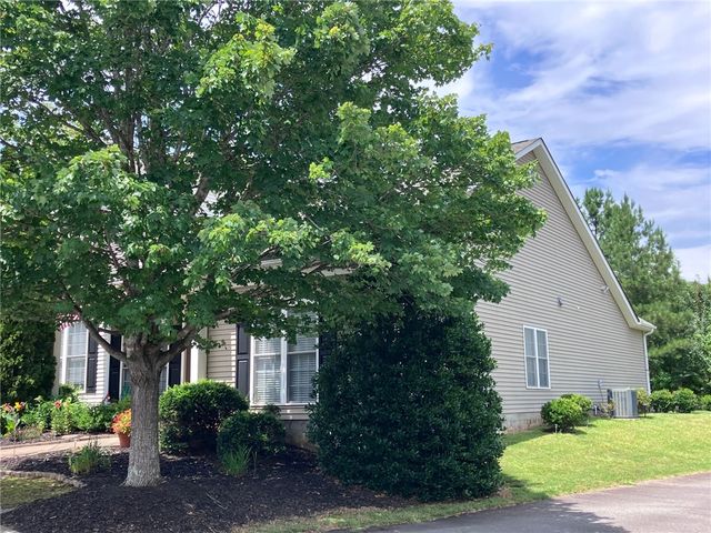 158 Heritage Place Road, Pendleton, SC 29670