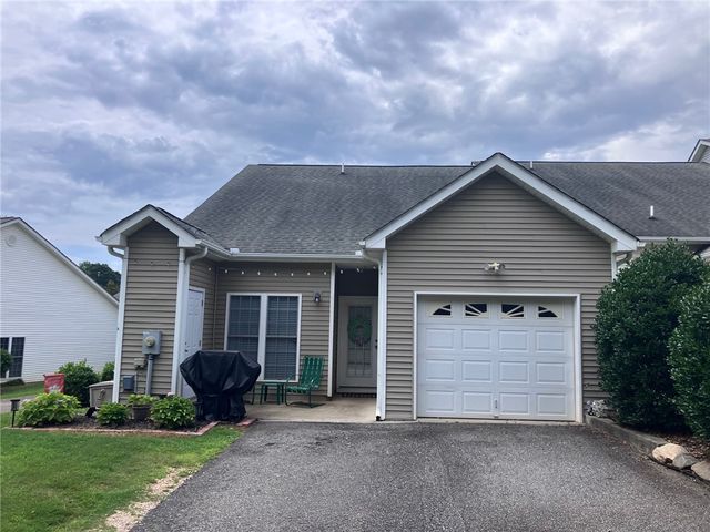 158 Heritage Place Road, Pendleton, SC 29670