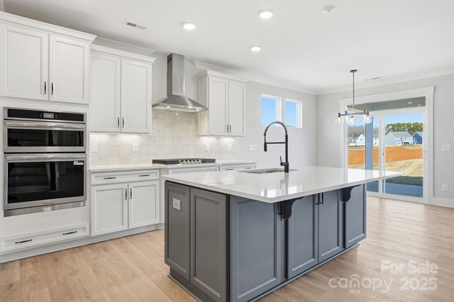 1265 Carrington Drive, Stanley, NC 28164