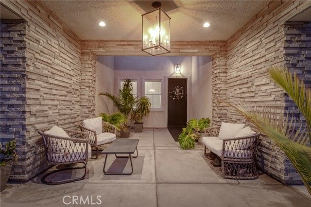 1042 Beaver Pond, Madera, CA 93636