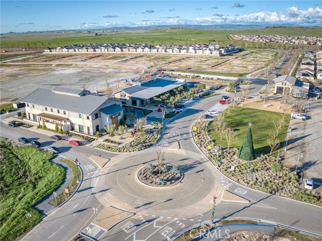 1042 Beaver Pond, Madera, CA 93636