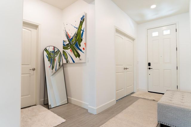 6081 Oberlander Dr, Roseville, CA 95747