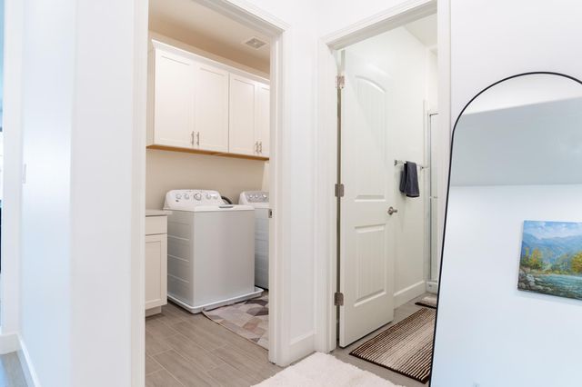 6081 Oberlander Dr, Roseville, CA 95747