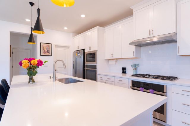 6081 Oberlander Dr, Roseville, CA 95747