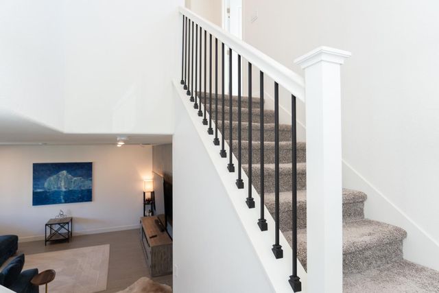 6081 Oberlander Dr, Roseville, CA 95747