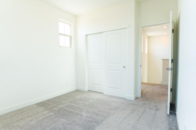 6081 Oberlander Dr, Roseville, CA 95747