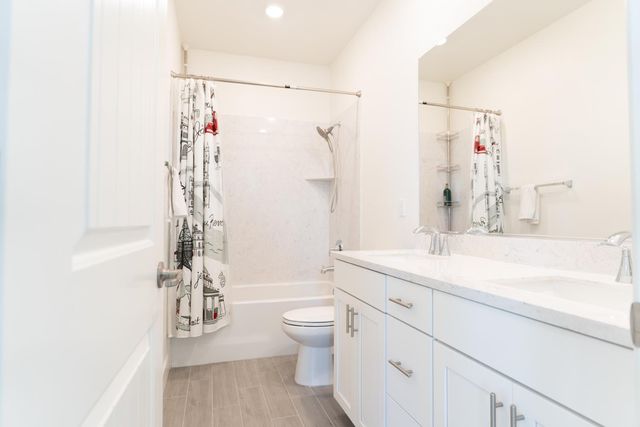 6081 Oberlander Dr, Roseville, CA 95747