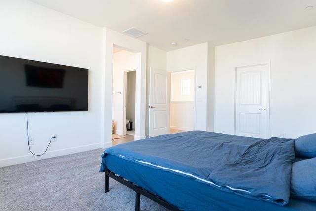 6081 Oberlander Dr, Roseville, CA 95747