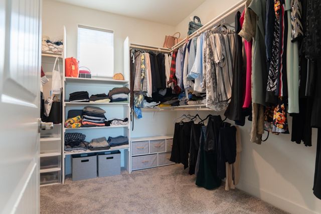 6081 Oberlander Dr, Roseville, CA 95747