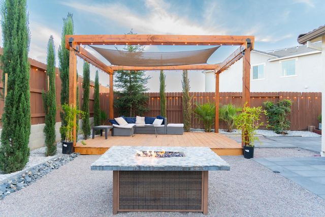 6081 Oberlander Dr, Roseville, CA 95747