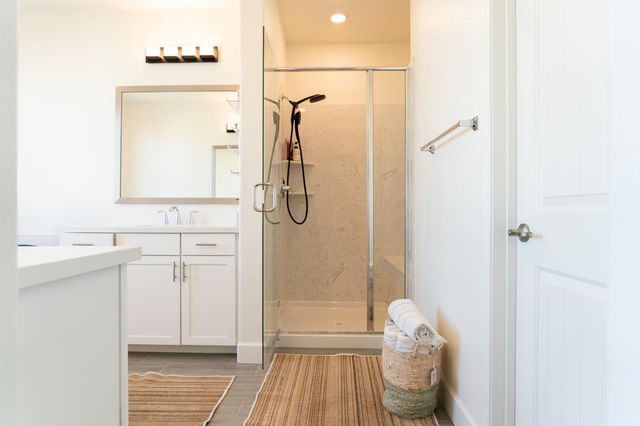 6081 Oberlander Dr, Roseville, CA 95747