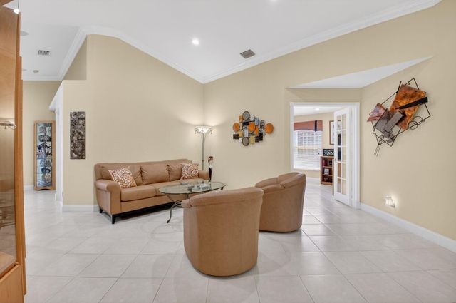 8286 Duomo Circle, Boynton Beach, FL 33472