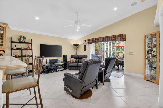 8286 Duomo Circle, Boynton Beach, FL 33472