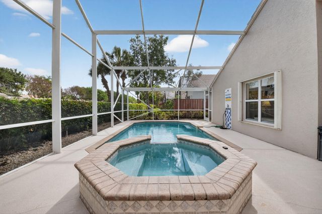 8286 Duomo Circle, Boynton Beach, FL 33472