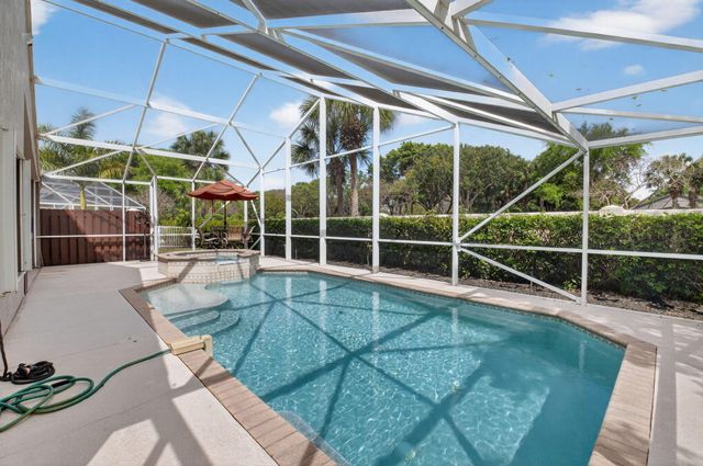 8286 Duomo Circle, Boynton Beach, FL 33472