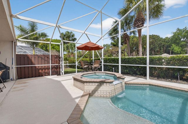 8286 Duomo Circle, Boynton Beach, FL 33472