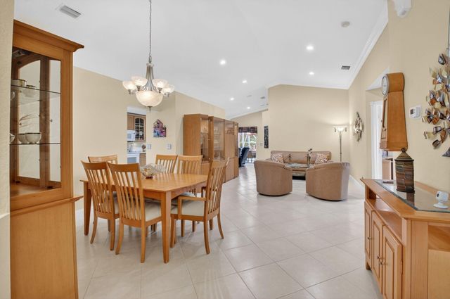 8286 Duomo Circle, Boynton Beach, FL 33472