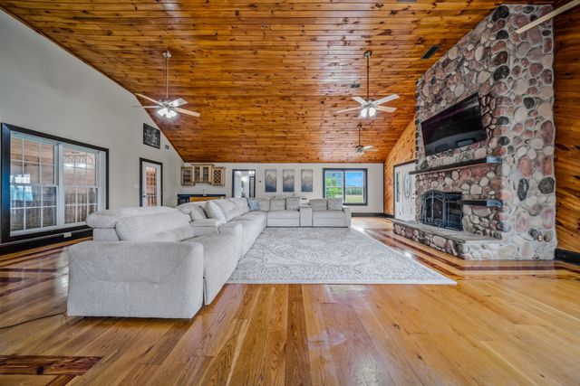8040 Highway 99, Rockvale, TN 37153