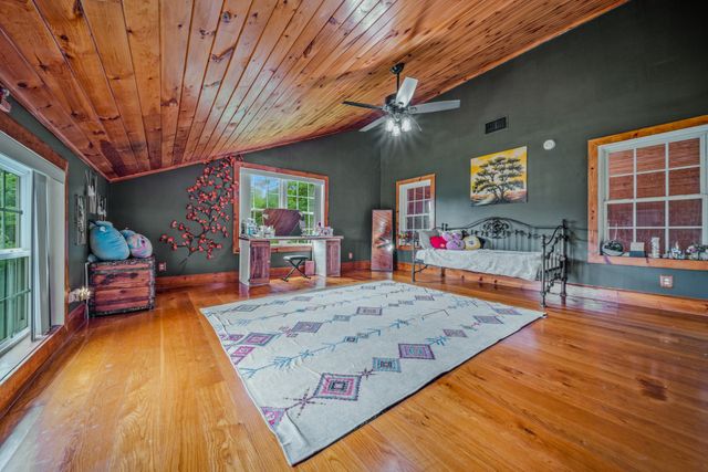 8040 Highway 99, Rockvale, TN 37153