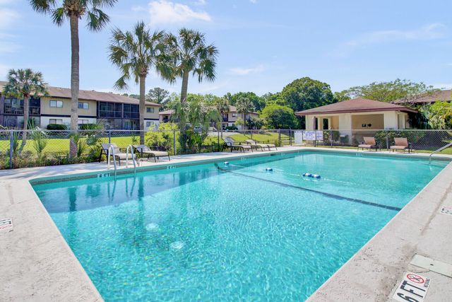 2955 Dove Haven Court 804, Charleston, SC 29414