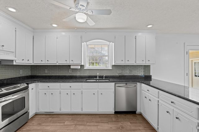 640 Dogwood Drive, Thomson, GA 30824