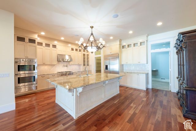 2807 E SAINT MARYS WAY, Salt Lake City, UT 84108