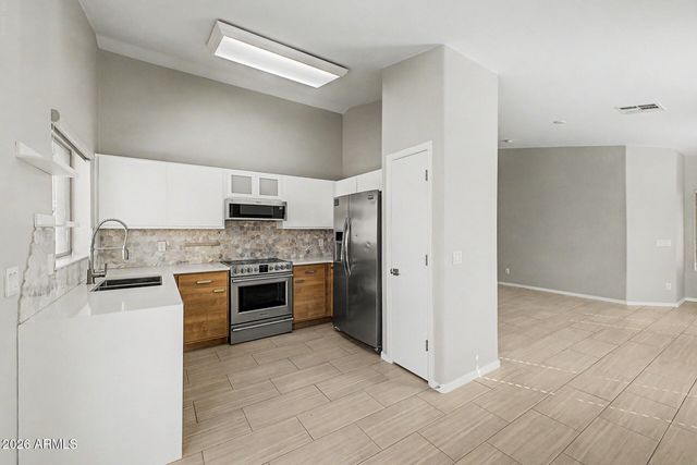 16640 W STATLER Street, Surprise, AZ 85388
